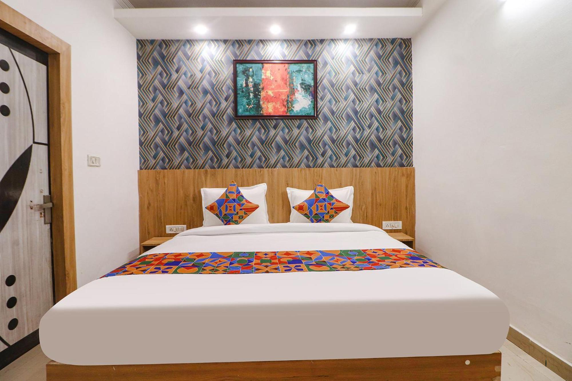 Fabhotel Rainbow Villa Near Igi Airport Нью-Дели Экстерьер фото