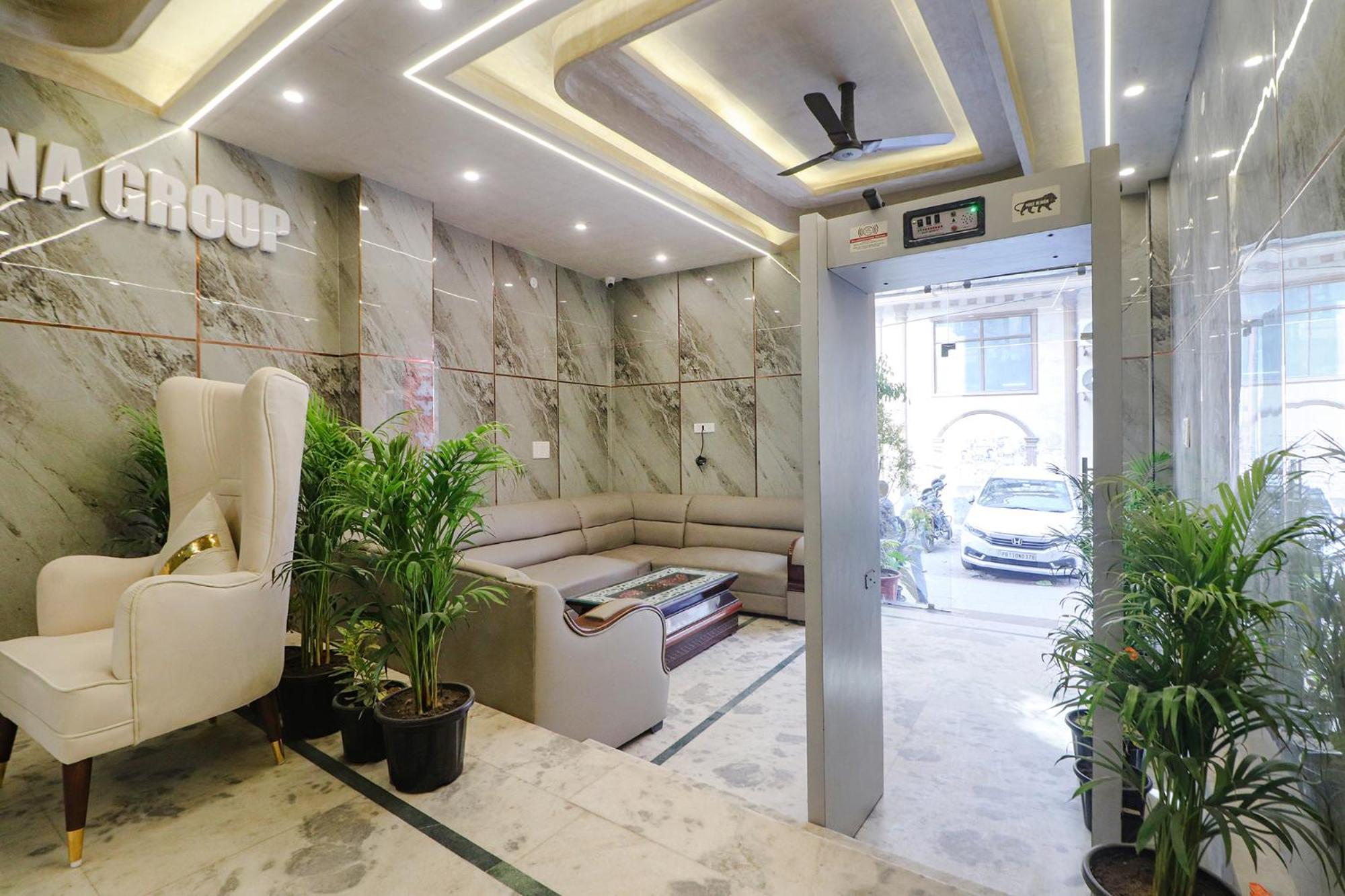 Fabhotel Rainbow Villa Near Igi Airport Нью-Дели Экстерьер фото