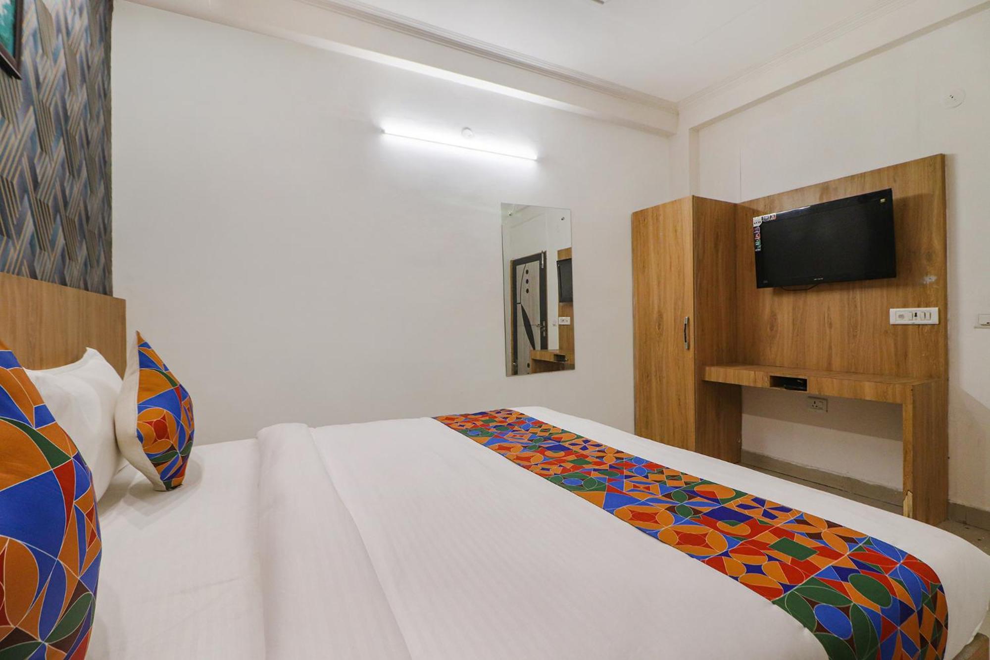 Fabhotel Rainbow Villa Near Igi Airport Нью-Дели Экстерьер фото