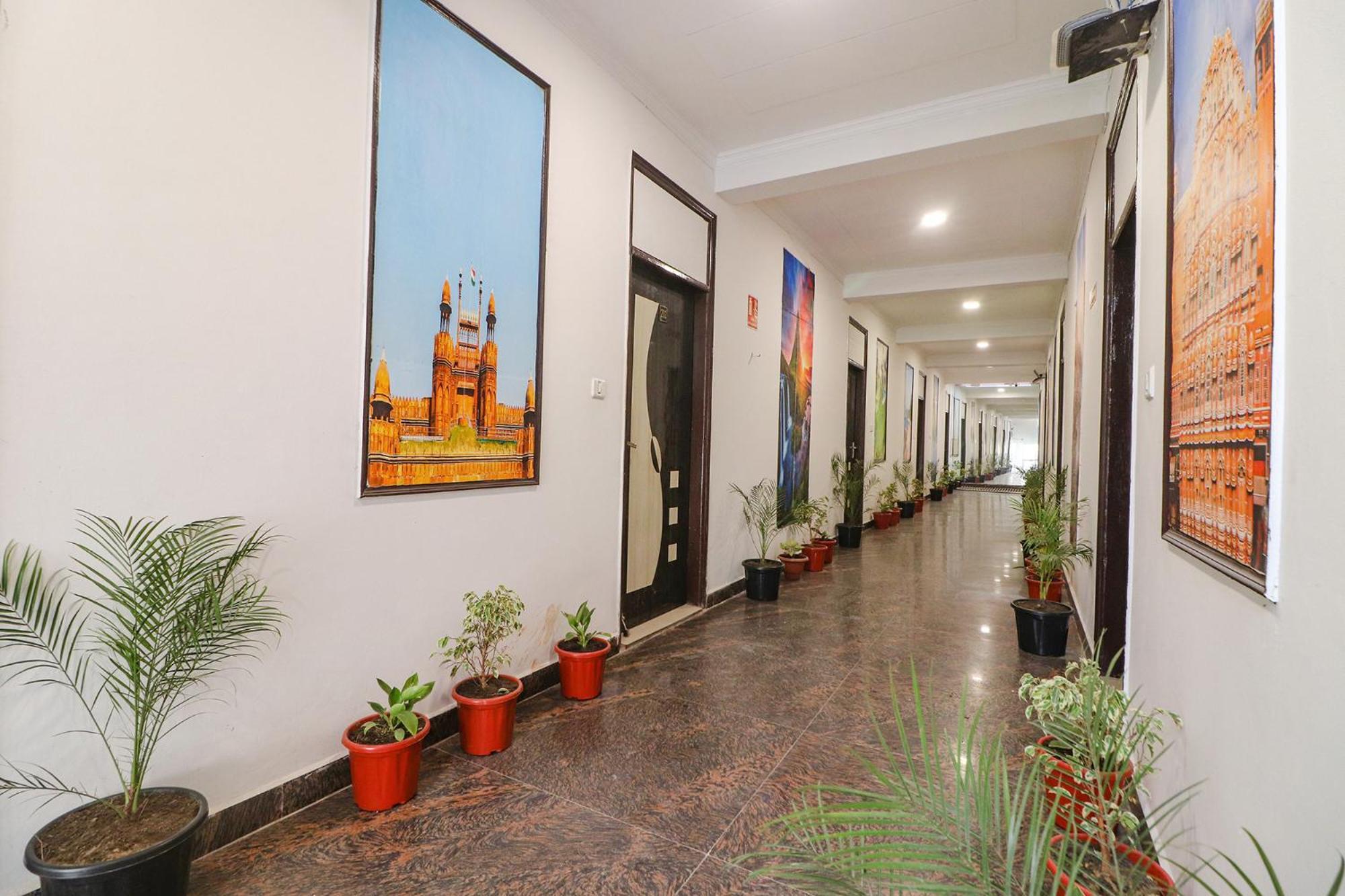 Fabhotel Rainbow Villa Near Igi Airport Нью-Дели Экстерьер фото